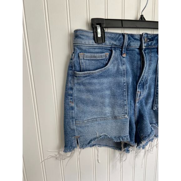 LAST CHANCE Good American Jean Shorts Women's 10/30 Blue Distressed Medium - Picture 2 of 5